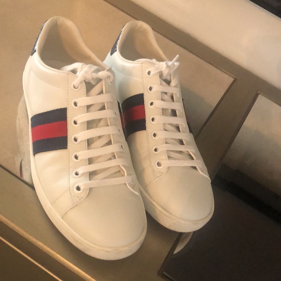 Gucci Shoes - Practically new Gucci sneakers🩵❤️💜🔥